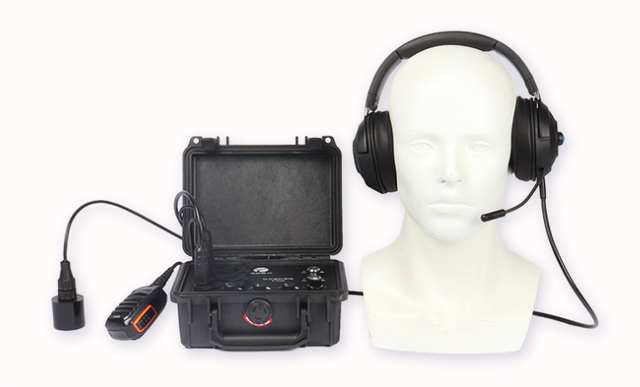 V1500 Underwater Acoustic Voice Communicator
